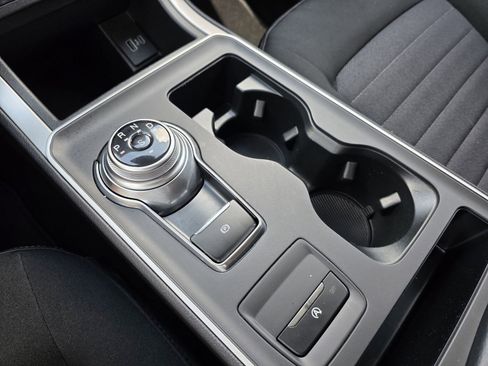 Used 2024 Ford Edge SE w/ Black Appearance Package image 22