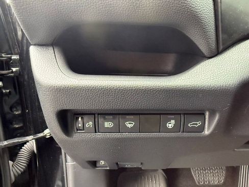 Used 2022 Toyota RAV4 XLE Premium AWD/4WD image 13
