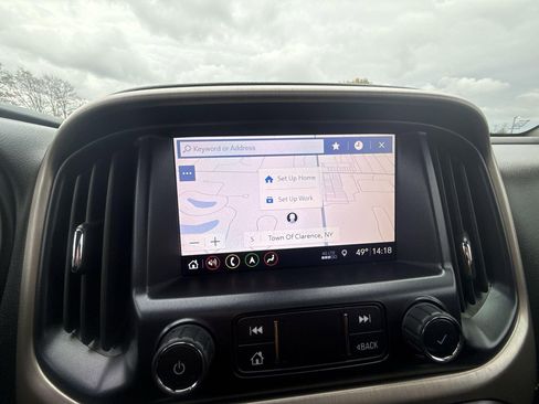 Certified 2022 GMC Canyon Denali image 20