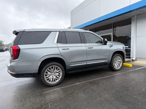 Used 2025 GMC Yukon Elevation w/ Elevation Premium Package RWD image 4
