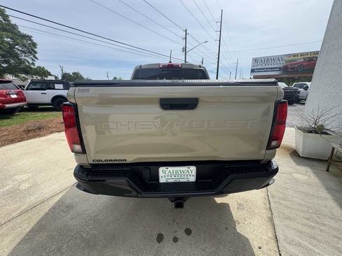 Used 2023 Chevrolet Colorado Z71 AWD/4WD image 6