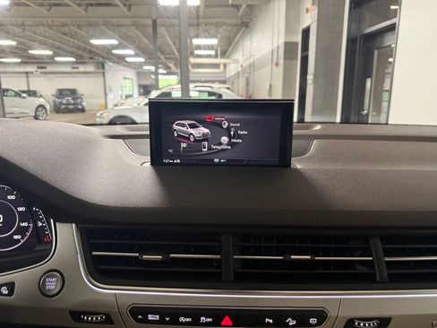 Used 2019 Audi Q7 2.0T Premium Plus w/ Premium Plus Package AWD/4WD image 13