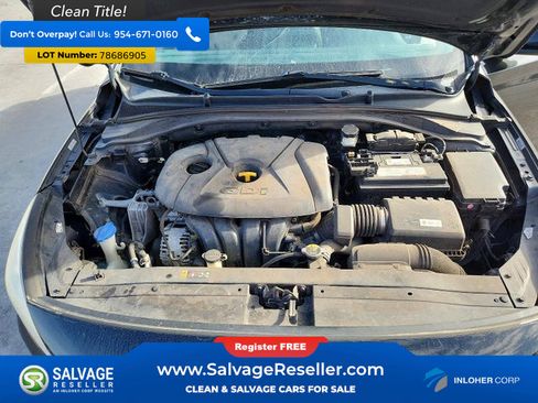 Used 2019 Hyundai Elantra GT image 15