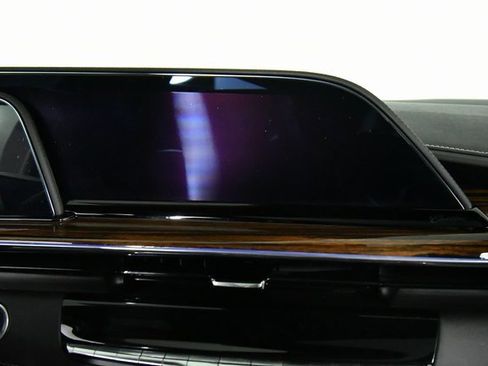 Certified 2022 Cadillac Escalade ESV Premium Luxury w/ Performance Package image 12