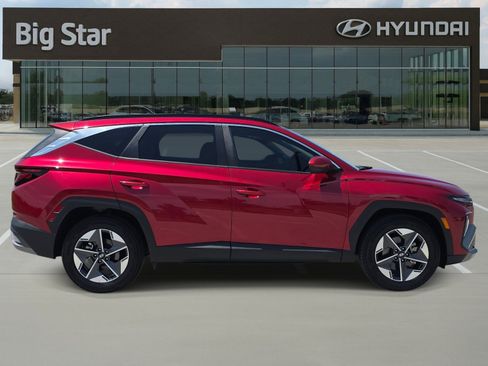 Used 2025 Hyundai Tucson SEL FWD image 5