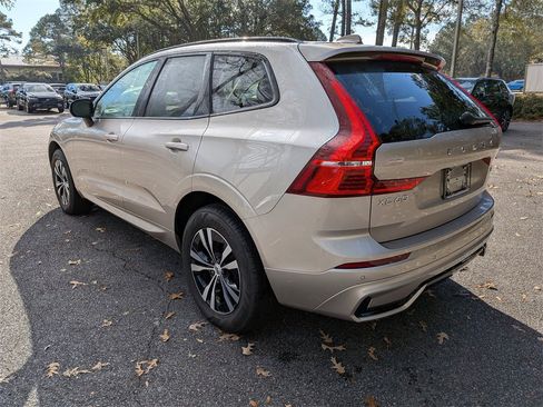 Certified 2025 Volvo XC60 B5 Core image 6