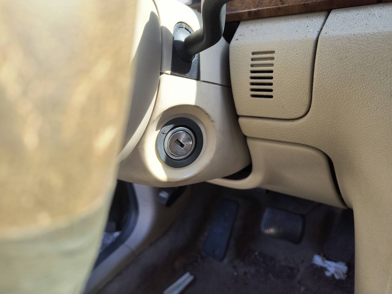 Used 2005 Ford Five Hundred Limited AWD/4WD image 45