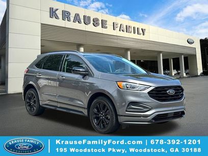 Used 2024 Ford Edge SE w/ Black Appearance Package
