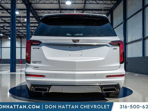 Used 2021 Cadillac XT6 Premium Luxury w/ LPO, Floor Liner Package AWD/4WD image 32