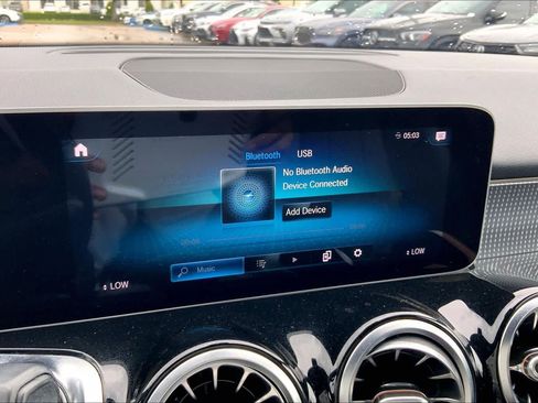 Used 2020 Mercedes-Benz GLB 250 image 32