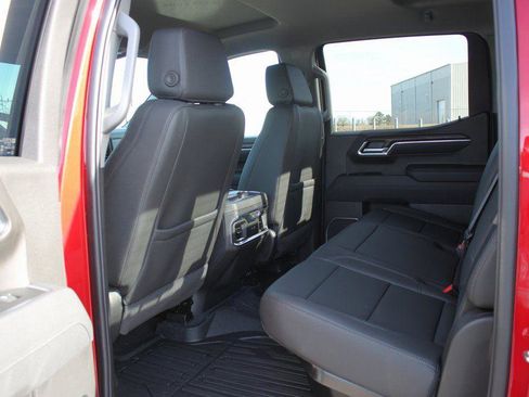 New 2026 GMC Sierra 1500 SLT w/ SLT Premium Plus Package image 6