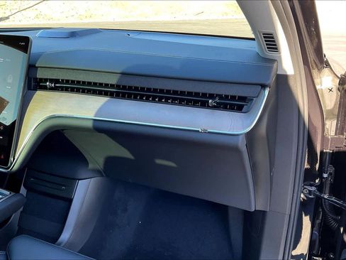 New 2025 Volvo EX90 Plus w/ Protection Package Premier image 29