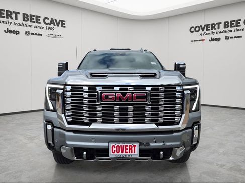 Used 2024 GMC Sierra 2500 Denali w/ Denali Reserve Package image 2