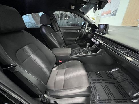 Used 2025 Honda Civic Sport image 19