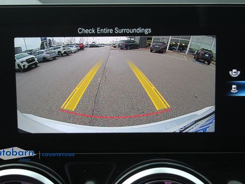 Used 2023 Mercedes-Benz GLB 250 4MATIC w/ Premium Package image 16