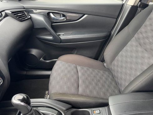 Used 2022 Nissan Rogue Sport SV image 13