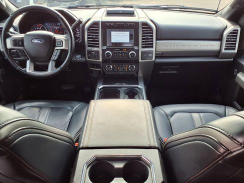 Used 2021 Ford F350 Platinum image 9