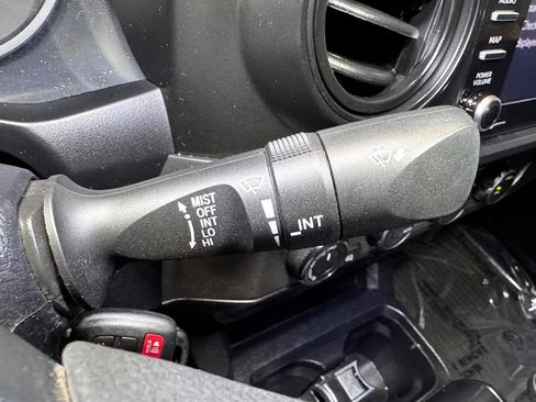 Used 2021 Toyota Tacoma SR w/ SX Package AWD/4WD image 27