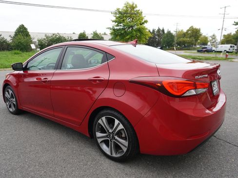 Used 2015 Hyundai Elantra Sport FWD image 5