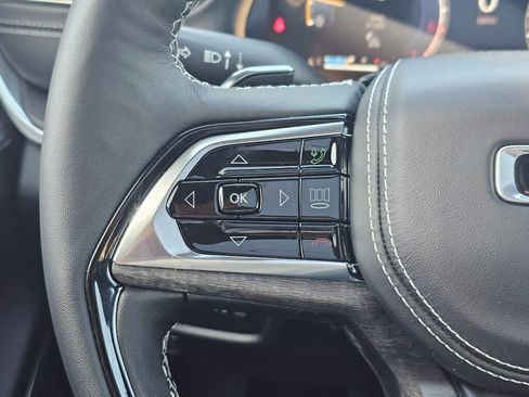 New 2024 Jeep Grand Cherokee L Overland w/ Advanced Protech Group III image 26