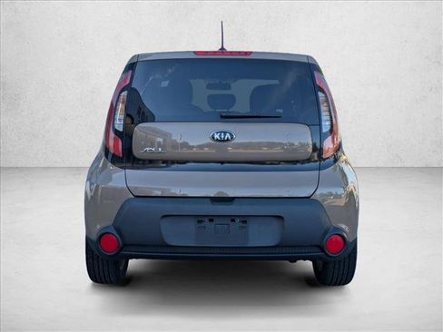 Used 2015 Kia Soul + FWD image 7