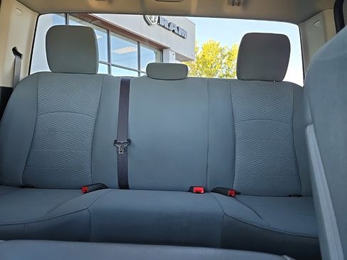 Used 2018 RAM 2500 Tradesman w/ Chrome Appearance Group image 42