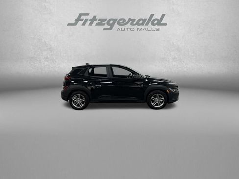 Used 2023 Hyundai Kona SE image 7