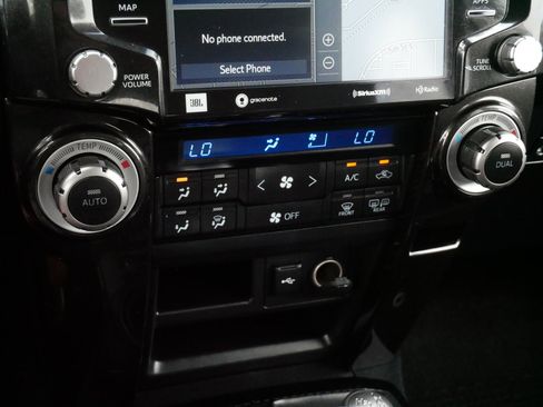 Used 2022 Toyota 4Runner TRD Pro AWD/4WD image 23