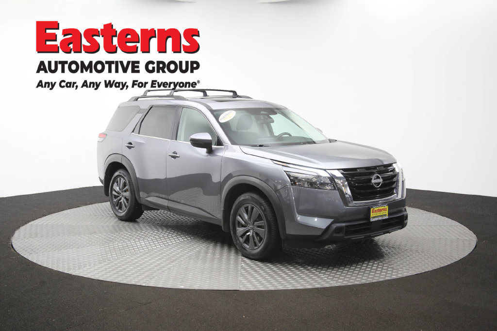 Used 2023 Nissan Pathfinder SV w/ SV Premium Package AWD/4WD image 54