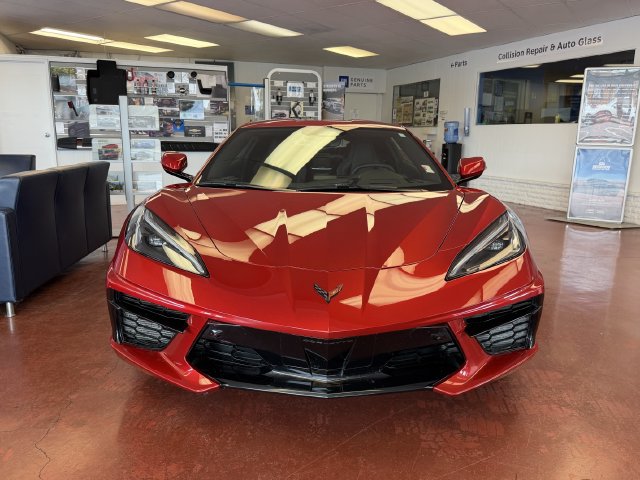 Used 2025 Chevrolet Corvette Stingray Preferred Cpe w/ Battery Protection Package RWD image 9