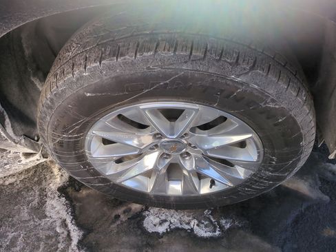 Certified 2024 Chevrolet Suburban Premier w/ Premium Package image 33