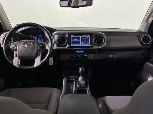 Used 2022 Toyota Tacoma SR5 RWD image 14