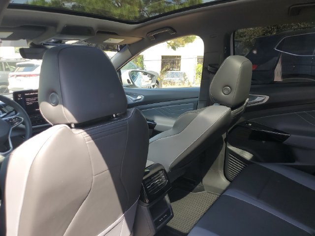Certified 2023 Volkswagen ID.4 Pro S RWD image 17