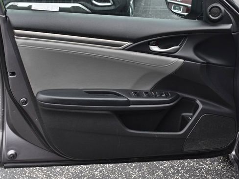 Used 2021 Honda Civic EX-L image 9