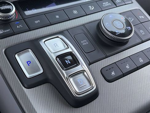 Certified 2025 Hyundai Palisade SEL AWD/4WD image 28