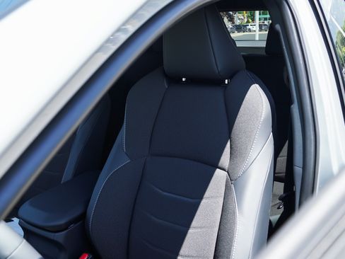 New 2026 Toyota C-HR AWD/4WD image 17