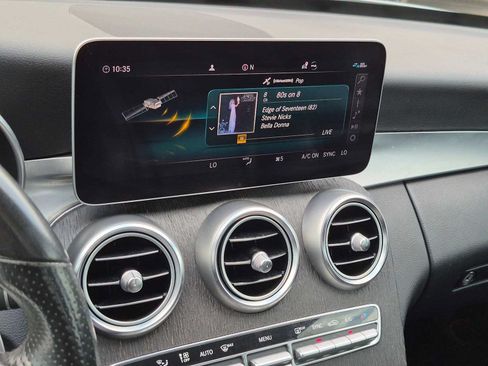 Used 2019 Mercedes-Benz C 300 Sedan image 17