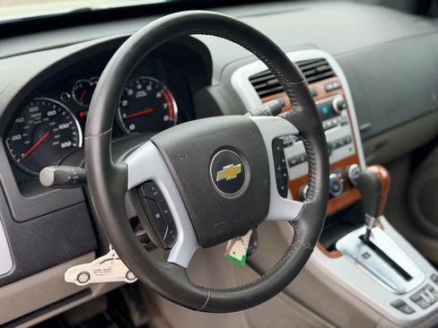 Used 2008 Chevrolet Equinox LT w/ LT Preferred Equipment Group FWD image 6