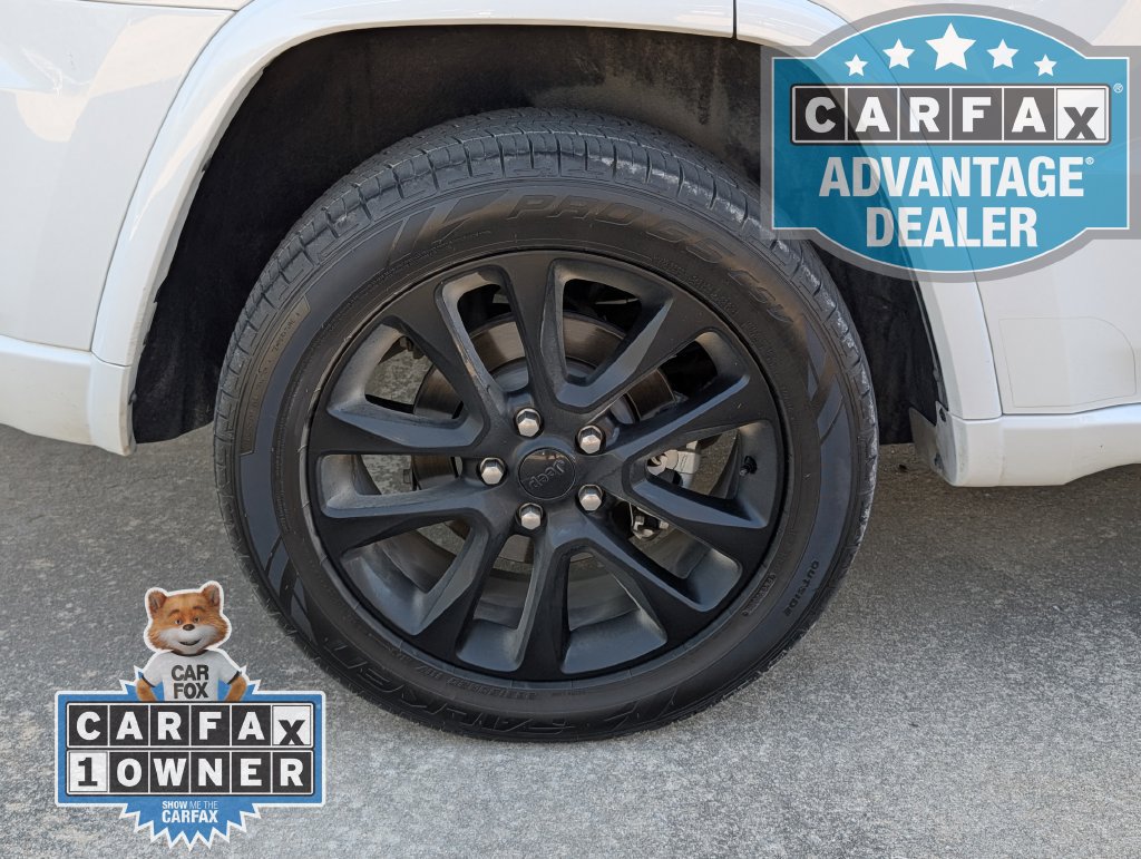 Used 2021 Jeep Grand Cherokee Laredo X RWD image 3