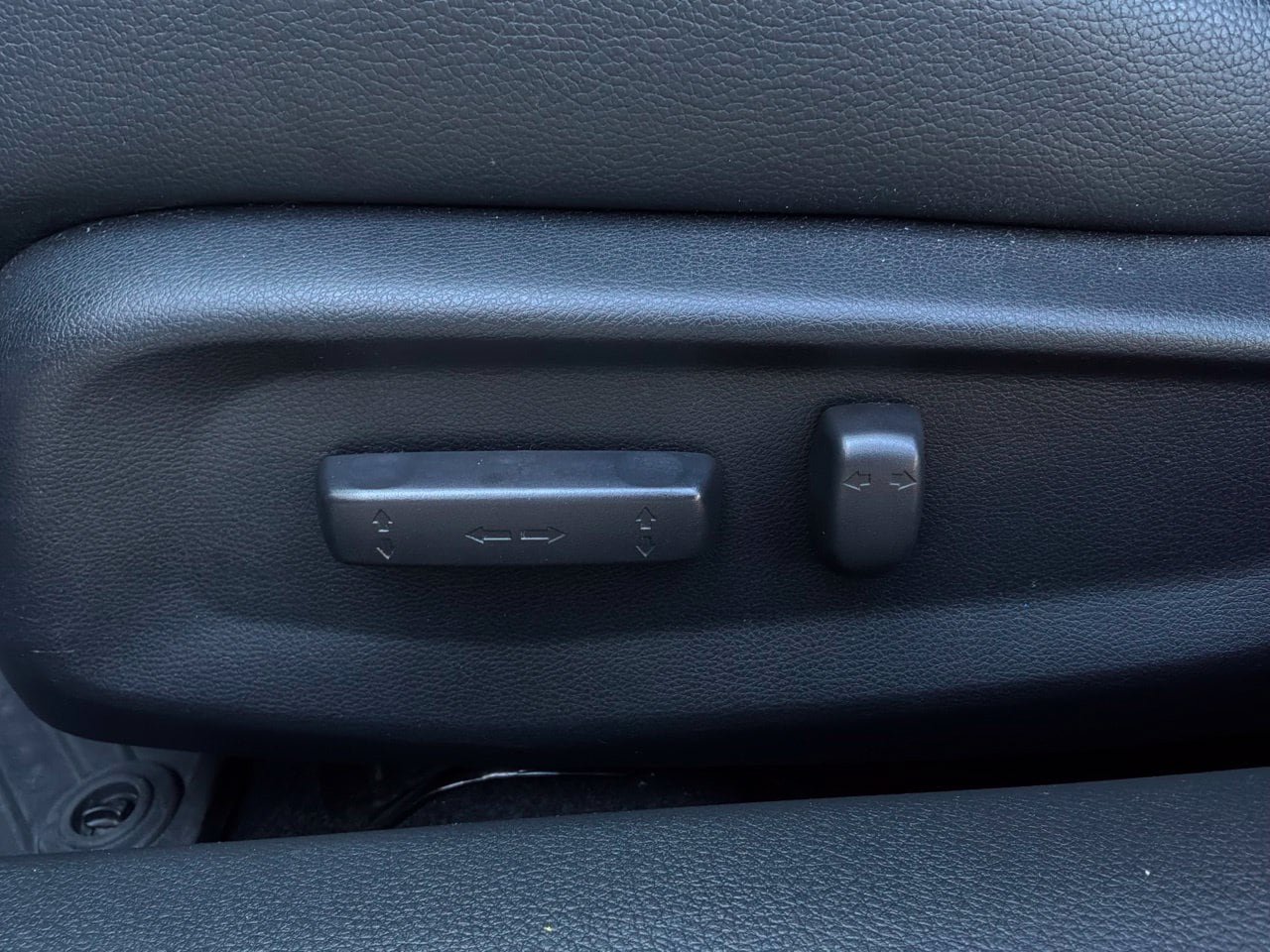 Used 2019 Honda Civic Touring image 12