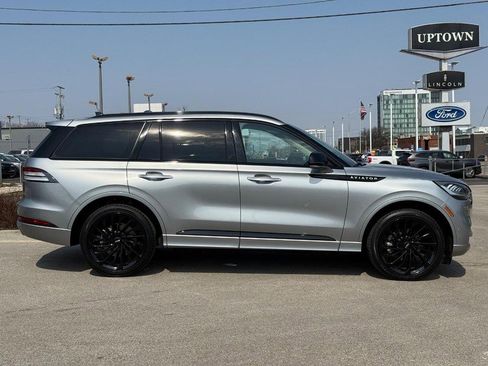 Certified 2023 Lincoln Aviator Reserve w/ Jet Package image 2