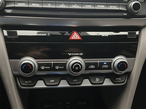 Certified 2020 Hyundai Elantra SEL image 16
