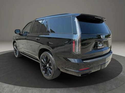 Used 2025 Cadillac Escalade Sport Platinum w/ LPO, ONYX Package AWD/4WD image 12