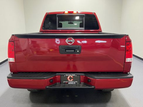 Used 2015 Nissan Titan S image 21