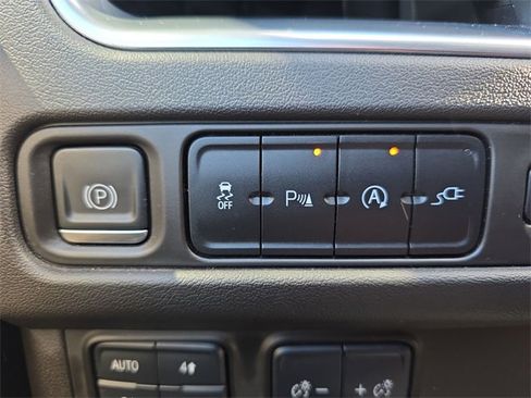 Used 2021 Chevrolet Tahoe LS image 31