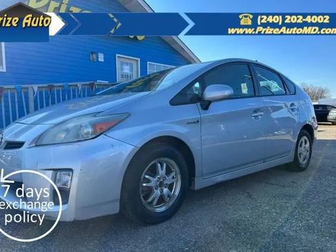 Used 2010 Toyota Prius Five image 1