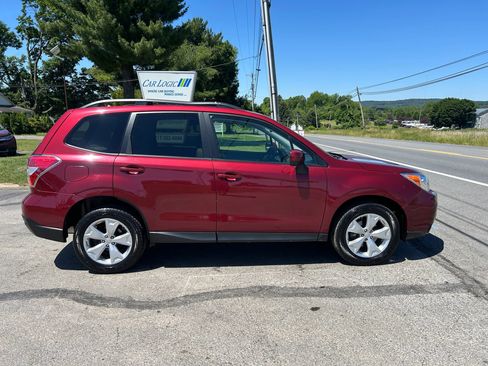 Used 2014 Subaru Forester 2.5i Premium w/ Popular Package #2 AWD/4WD image 6