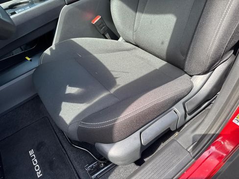 Used 2026 Nissan Rogue S AWD/4WD image 16