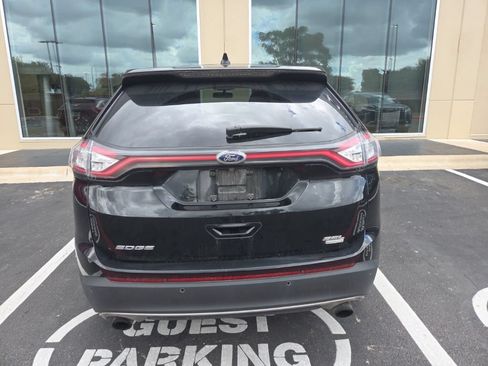 Used 2016 Ford Edge SEL w/ Equipment Group 201A FWD image 5