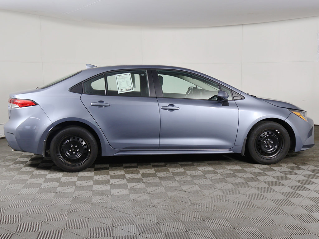 Used 2025 Toyota Corolla LE FWD image 15
